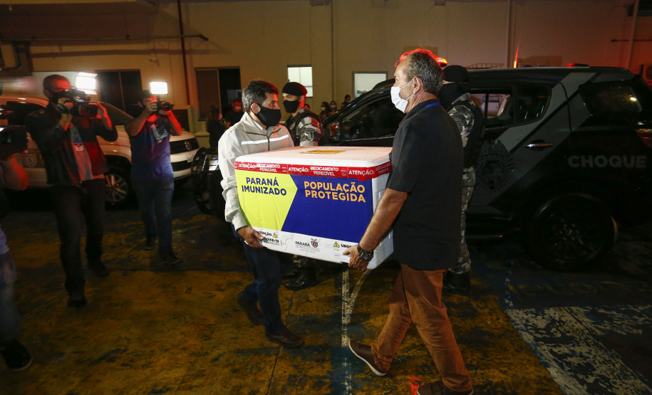 CASCAVEL  - Chegada da vacina contra a Covid-19 em Cascavel - Foto: Jonathan Campos/ANE