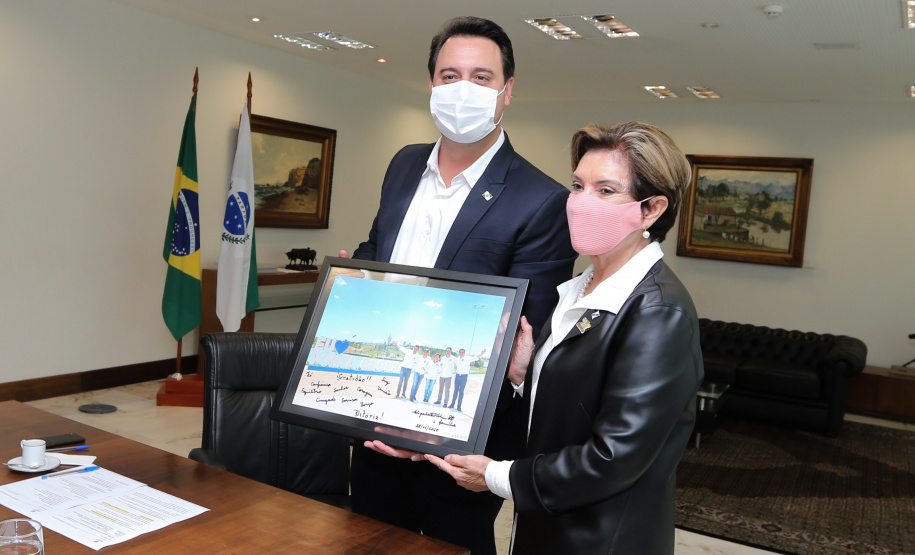 Ambev PG Investimento foi anunciado em solenidade com governador Carlos Massa Ratinho Junior. São R$ 370 milhões em Ponta Grossa, na unidade mais moderna da empresa no País. Há investimento de R$ 15 milhões na fábrica de refrigerantes em Almirante Tamandaré.Foto: Geraldo Bubniak/AEN