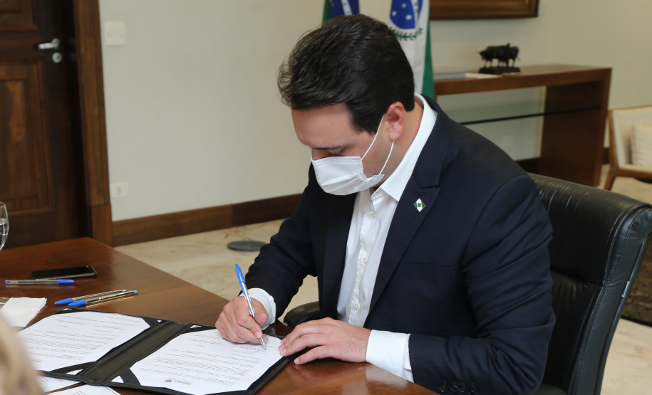 Ambev PG Investimento foi anunciado em solenidade com governador Carlos Massa Ratinho Junior. São R$ 370 milhões em Ponta Grossa, na unidade mais moderna da empresa no País. Há investimento de R$ 15 milhões na fábrica de refrigerantes em Almirante Tamandaré.Foto: Geraldo Bubniak/AEN