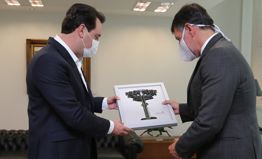 Ambev PG Investimento foi anunciado em solenidade com governador Carlos Massa Ratinho Junior. São R$ 370 milhões em Ponta Grossa, na unidade mais moderna da empresa no País. Há investimento de R$ 15 milhões na fábrica de refrigerantes em Almirante Tamandaré.Foto: Geraldo Bubniak/AEN