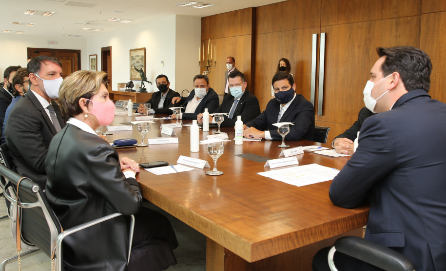 Ambev PG Investimento foi anunciado em solenidade com governador Carlos Massa Ratinho Junior. São R$ 370 milhões em Ponta Grossa, na unidade mais moderna da empresa no País. Há investimento de R$ 15 milhões na fábrica de refrigerantes em Almirante Tamandaré.Foto: Geraldo Bubniak/AEN