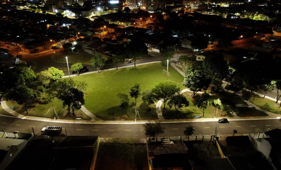 O Banco Regional de Desenvolvimento do Extremo Sul (BRDE) liberou R$ 125 milhões em fundos para sete cidades do Paraná, através do programa BRDE Munícipios. Os recursos foram aprovados para serem investido em projetos de energia solar, iluminação pública e infraestrutura viária. -  Foto: Divulgação BRDE