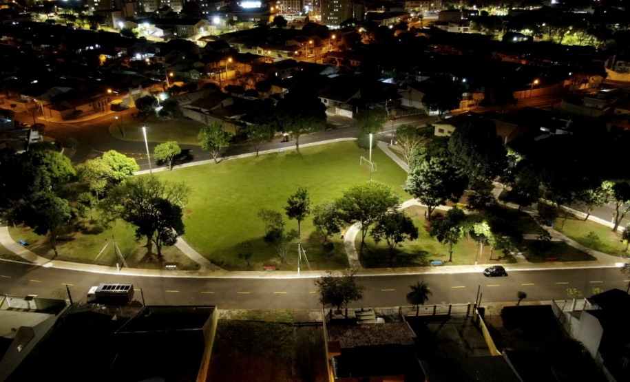 O Banco Regional de Desenvolvimento do Extremo Sul (BRDE) liberou R$ 125 milhões em fundos para sete cidades do Paraná, através do programa BRDE Munícipios. Os recursos foram aprovados para serem investido em projetos de energia solar, iluminação pública e infraestrutura viária. -  Foto: Divulgação BRDE