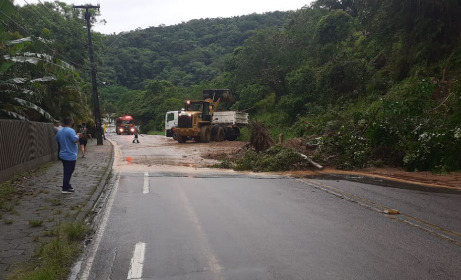 Foto: 8º Grupamento de Bombeiros e BPMOA.