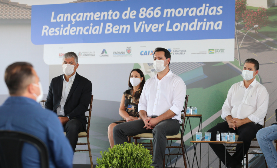 O governador Carlos Massa Ratinho Junior participou nesta segunda-feira (25) do lançamento de 866 novas moradias populares em Londrina, na região Norte. Londrina, 25/01/2021 - Foto: Geraldo Bubniak/AEN