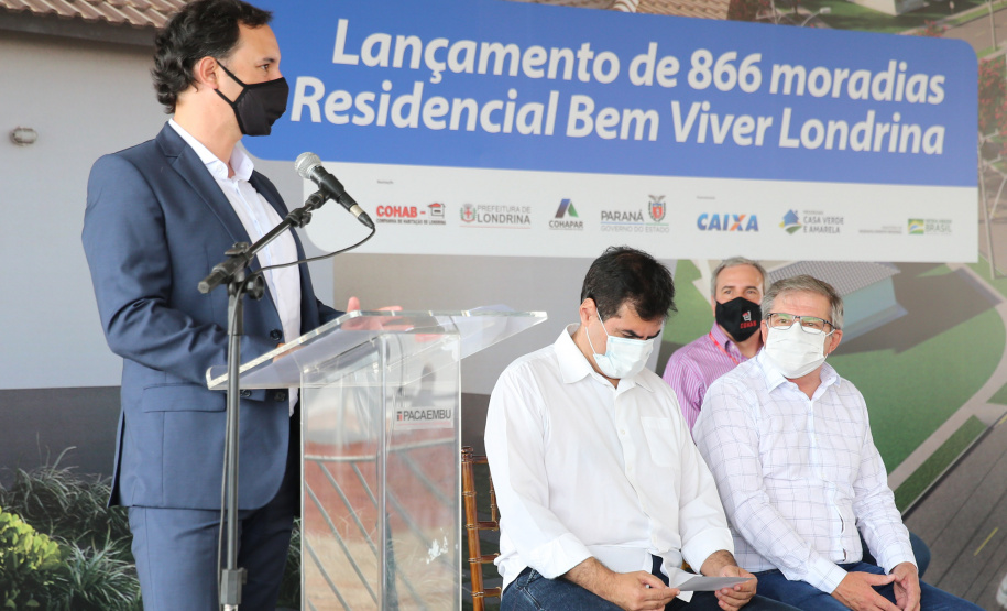 O governador Carlos Massa Ratinho Junior participou nesta segunda-feira (25) do lançamento de 866 novas moradias populares em Londrina, na região Norte. Londrina, 25/01/2021 - Foto: Geraldo Bubniak/AEN