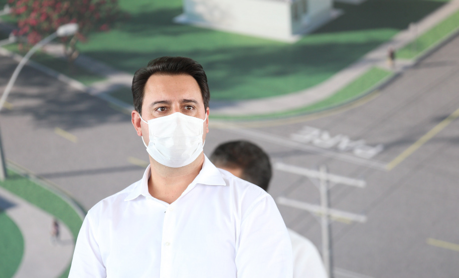 O governador Carlos Massa Ratinho Junior participou nesta segunda-feira (25) do lançamento de 866 novas moradias populares em Londrina, na região Norte. Londrina, 25/01/2021 - Foto: Geraldo Bubniak/AEN