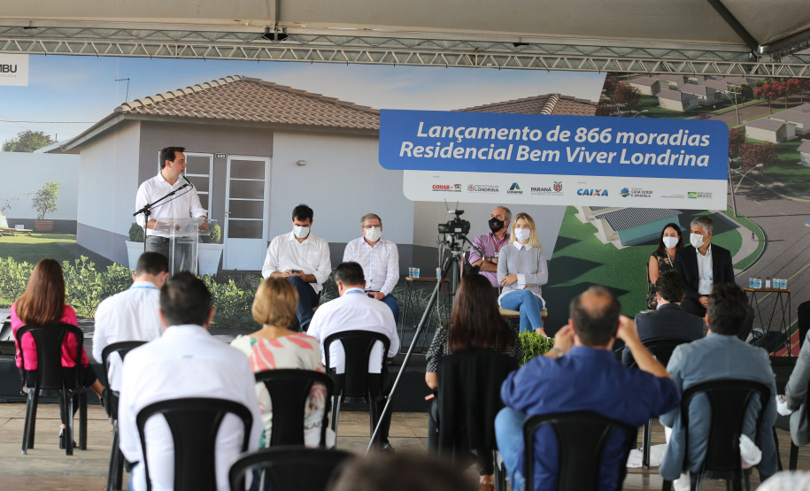 O governador Carlos Massa Ratinho Junior participou nesta segunda-feira (25) do lançamento de 866 novas moradias populares em Londrina, na região Norte. Londrina, 25/01/2021 - Foto: Geraldo Bubniak/AEN