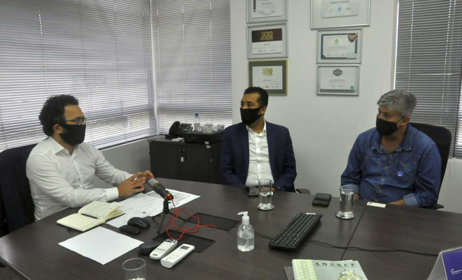 Ecossistemas terrestres dependem de conscientização e de políticas públicas  -  Na foto, reunião com prefeito de Alto Paraná, Claudemir Pereira (Palito)  -  Foto: Divulgação Fomento Paraná