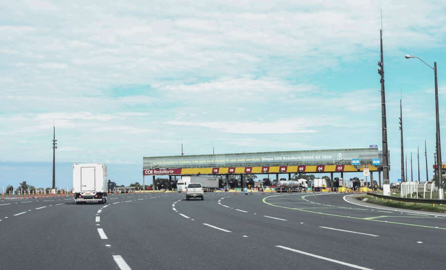 O Conselho Diretor da Agência Reguladora de Serviços Públicos Delegados do Paraná (Agepar) aprovou, nesta terça-feira (26), a prorrogação da suspensão, por mais 60 dias, do reajuste das tarifas de pedágio cobradas nas praças da concessionária Rodonorte.  -  Foto: Geraldo Bubniak/ANPr