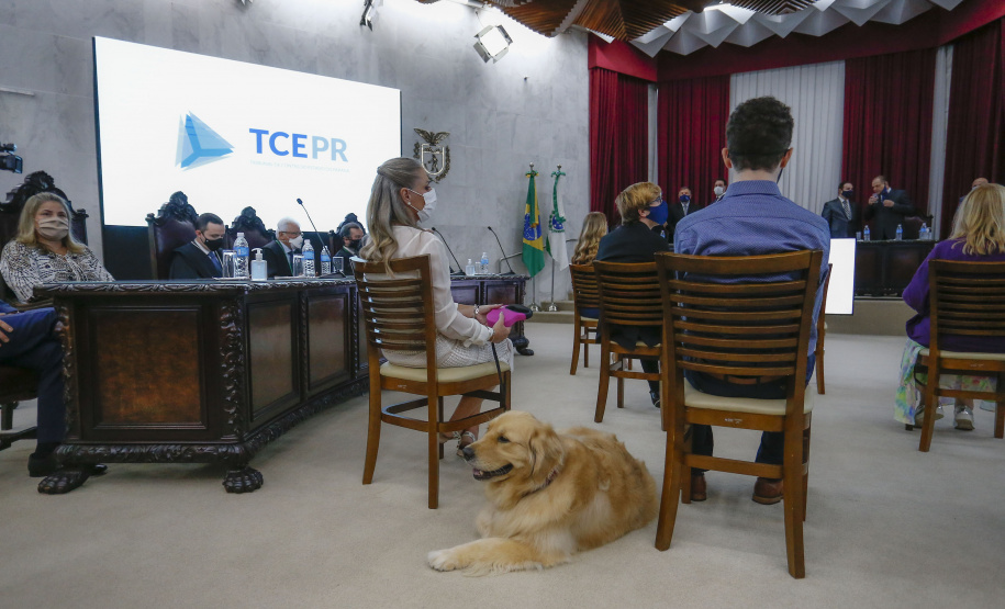 O governador Carlos Massa Ratinho Junior participou nesta quarta-feira (27) da posse da nova mesa diretora do Tribunal de Contas do Paraná (TCE), eleita em dezembro no passado para o comando do órgão de controle no biênio 2020-2021. O conselheiro Fabio Camargo assume a presidência do TCE no lugar de Nestor Baptista, Ivan Bonilha passa a ocupar a vice-presidência e Fernando Guimarães o cargo de corregedor-geral.  Foto: Jonathan Campos/AEN