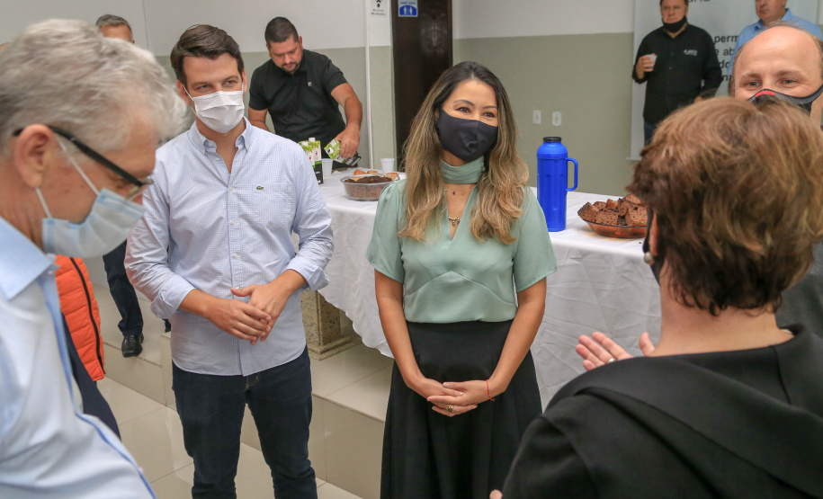 Permissionários atacadistas da Ceasa Curitiba fazem doação 25 toneladas de alimentos para entidades beneficentes de Curitiba e Região Metropolitana, além de famílias atingidas pelas chuvas em Irati, na região Centro-Sul do Estado. - Curitiba, 29/01/2021  -  Foto: Veldelino Pontes