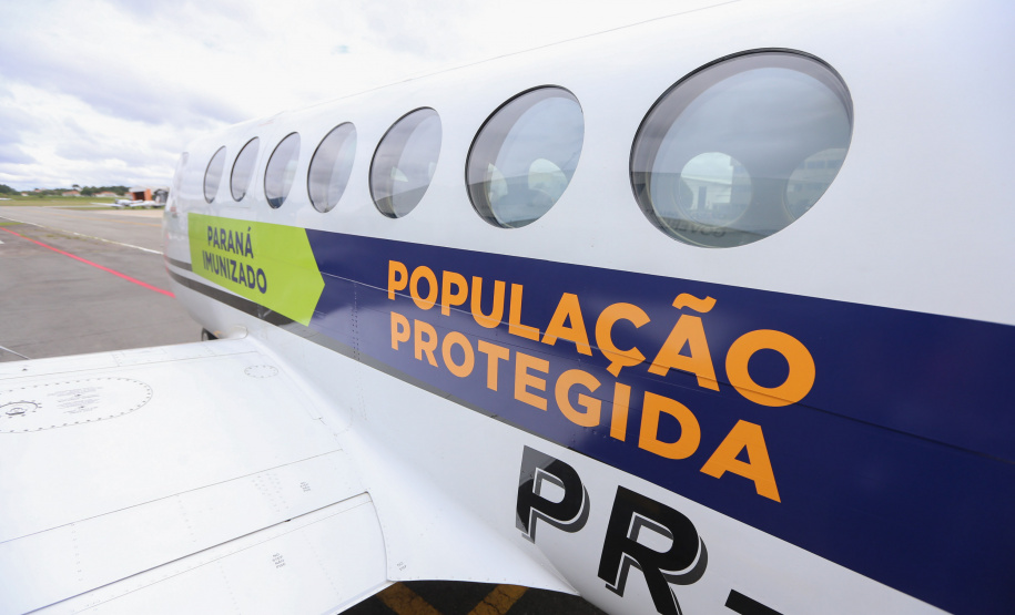 O secretário de Estado da Saude Beto Preto  entrega  novo lote da vacina contra o coronavírus nesta sexta-feira (29). São atendidas sete regionais com 19,6 mil doses. 29/01/2021 -  Foto: Geraldo Bubniak/AEN