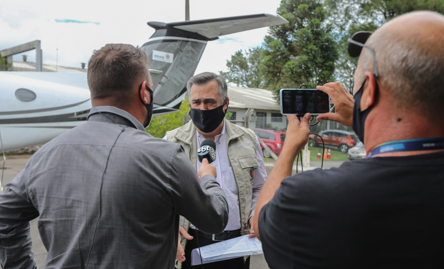 O secretário de Estado da Saude Beto Preto  entrega  novo lote da vacina contra o coronavírus nesta sexta-feira (29). São atendidas sete regionais com 19,6 mil doses. 29/01/2021 -  Foto: Geraldo Bubniak/AEN