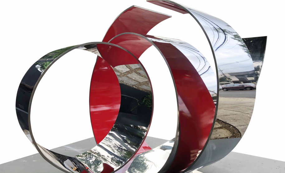 Cópia de Canvas Galeria Espaço Harmonia 2019 165 X 270 x 165 cm aço inox, pintura epoxi (1).jpg