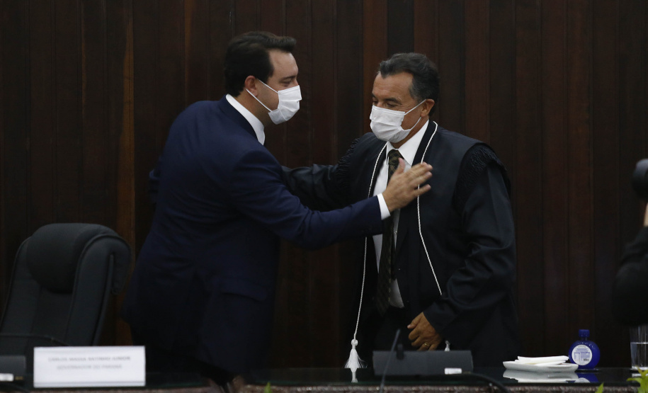Governador Carlos Massa participa da  cerimônia de posse da nova cúpula diretiva do Tribunal de Justiça do Paraná (TJ-PR) para o biênio 2021/2022. Foto: Jonathan Campos/AEN