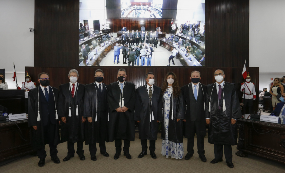 Governador Carlos Massa participa da  cerimônia de posse da nova cúpula diretiva do Tribunal de Justiça do Paraná (TJ-PR) para o biênio 2021/2022. Foto: Jonathan Campos/AEN