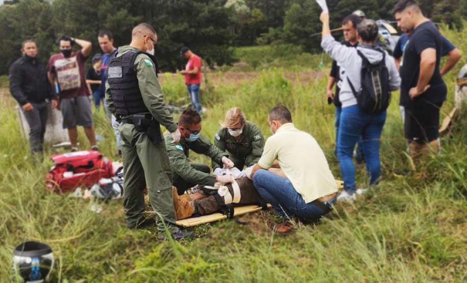 Em 45 dias de atuação no Litoral, na temporada Verão Consciente, o Batalhão de Polícia Militar de Operações Aéreas (BPMOA) realizou mais de 100 missões e o atendimento de 39 vítimas. - Foto: Divulgação BPMOA/SESP