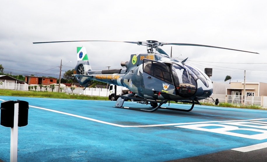 Em 45 dias de atuação no Litoral, na temporada Verão Consciente, o Batalhão de Polícia Militar de Operações Aéreas (BPMOA) realizou mais de 100 missões e o atendimento de 39 vítimas. - Foto: Divulgação BPMOA/SESP