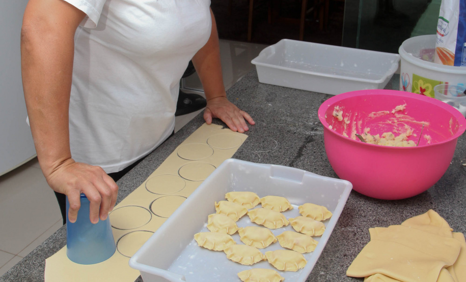 Fomento Paraná Lançado pelo governador Carlos Massa Ratinho Junior em setembro de 2019, o programa Banco da Mulher Paranaense já beneficiou mais de 3.600 empreendimentos capitaneados por mulheres com a liberação de R$ 45 milhões em crédito pela Fomento Paraná. Na foto, Débora Veroneze. Foto: Ari Dias/AEN