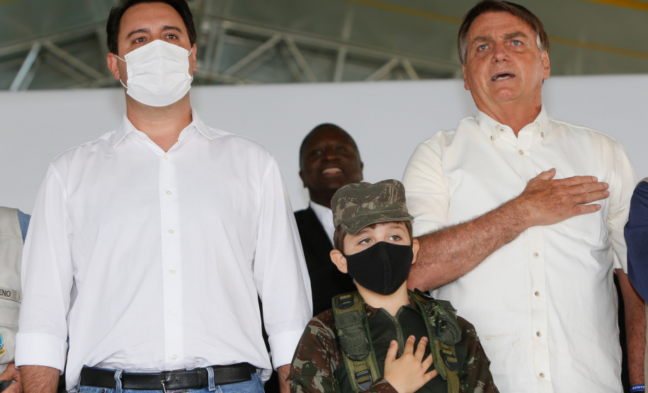 Uma área de maide de 86 mil metros quadrados será referência na formação e no treinamento de atletas no Paraná, desde a base até os de alto rendimento. O presidente Jair Bolsonaro e o governador Carlos Massa Ratinho Junior inauguraram nesta quinta-feira (4) o Centro Nacional de Treinamento de Atletismo (CNTA), um dos mais completos centros de excelência do País em iniciação esportiva, localizado em Cascavel, no Oeste do Estado.Foto Gilson Abreu/AEN
