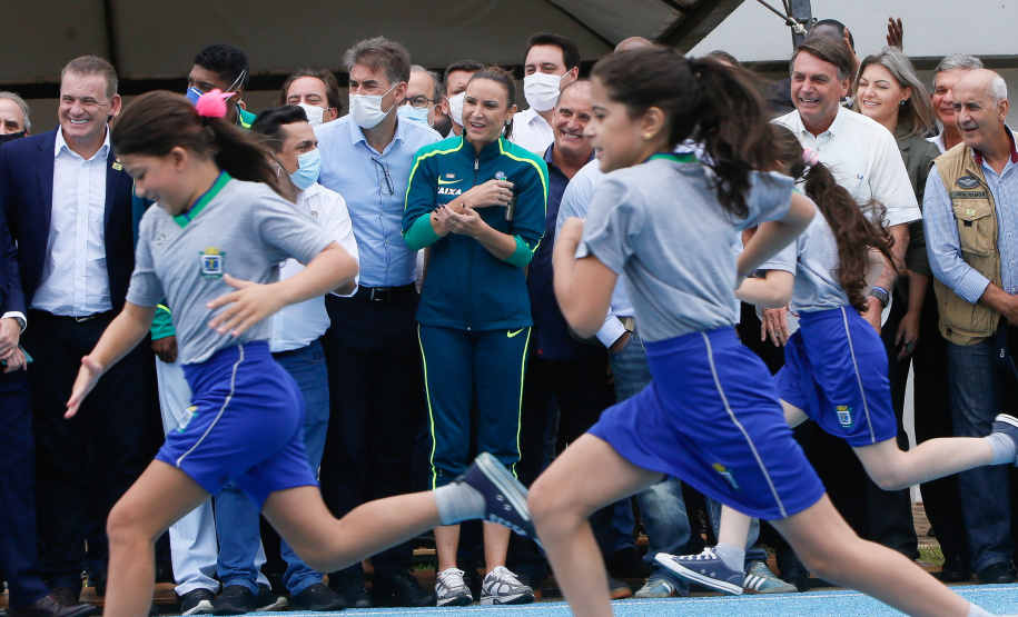 Goverador Carlos Massa Ratinho Junior e Presidente da Republica Jair Bolsonaro, inauguram Centro Nacional de Treinamento e Atletismo de CascavelFoto Gilson Abreu/AEN