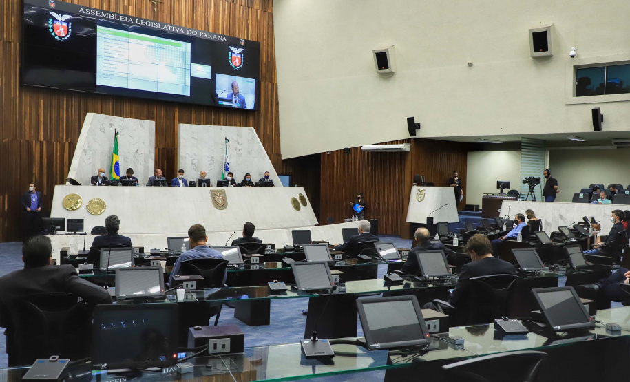 O Governo do Estado abriu nesta quinta-feira (04) uma série de debates públicos para dar transparência e agregar sugestões que possam aperfeiçoar o modelo de concessão do novo Anel de Integração do Paraná, que passará a ter 3