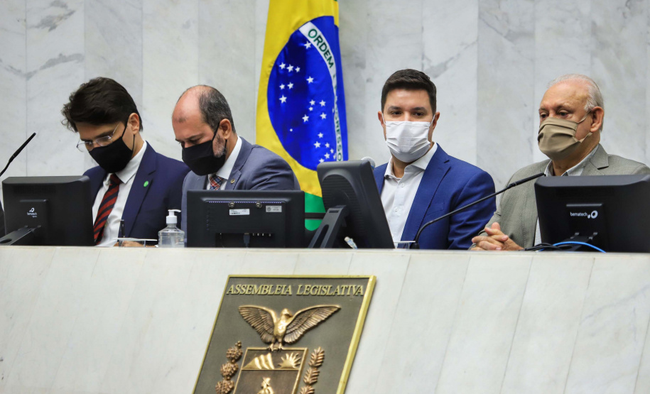 O Governo do Estado abriu nesta quinta-feira (04) uma série de debates públicos para dar transparência e agregar sugestões que possam aperfeiçoar o modelo de concessão do novo Anel de Integração do Paraná, que passará a ter 3