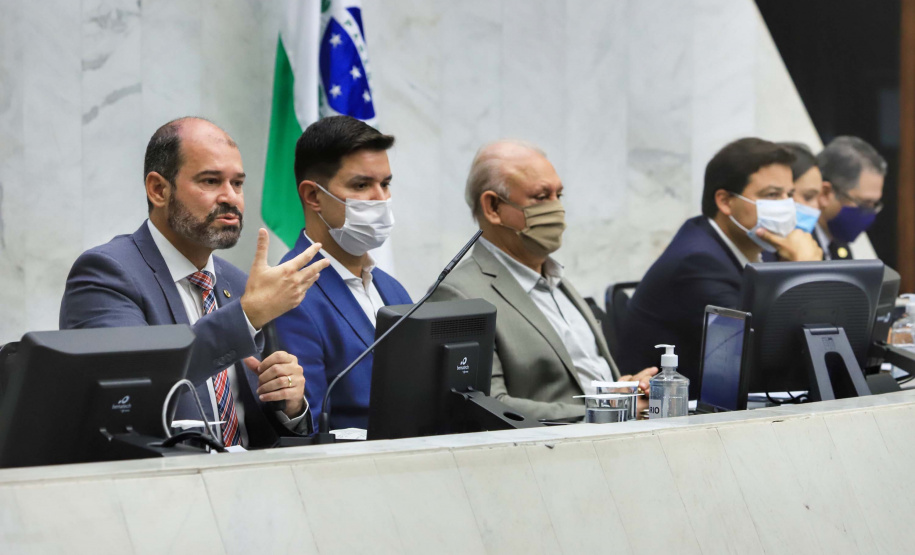 O Governo do Estado abriu nesta quinta-feira (04) uma série de debates públicos para dar transparência e agregar sugestões que possam aperfeiçoar o modelo de concessão do novo Anel de Integração do Paraná, que passará a ter 3