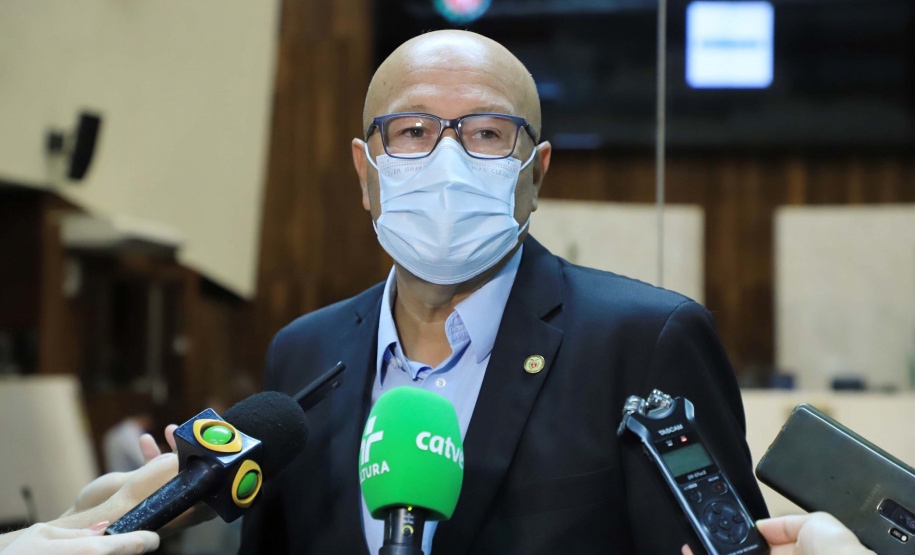 O Governo do Estado abriu nesta quinta-feira (04) uma série de debates públicos para dar transparência e agregar sugestões que possam aperfeiçoar o modelo de concessão do novo Anel de Integração do Paraná, que passará a ter 3