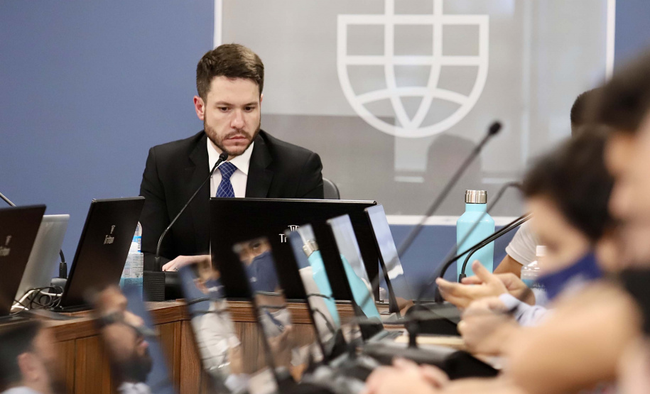 A Portos do Paraná realizou nesta quinta-feira (4) a audiência sobre o leilão de arrendamento da área PAR32, voltada para movimentação de carga geral, em especial açúcar ensacado, no Porto de Paranaguá.  Em 2020, o terminal paranaense teve o melhor índice de produtividade para este tipo de carga, no Brasil. A prancha média operacional chegou a 137 toneladas por hora.