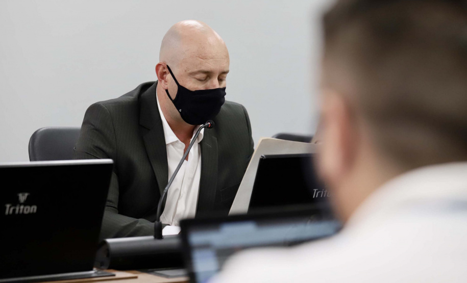 A Portos do Paraná realizou nesta quinta-feira (4) a audiência sobre o leilão de arrendamento da área PAR32, voltada para movimentação de carga geral, em especial açúcar ensacado, no Porto de Paranaguá.  Em 2020, o terminal paranaense teve o melhor índice de produtividade para este tipo de carga, no Brasil. A prancha média operacional chegou a 137 toneladas por hora.