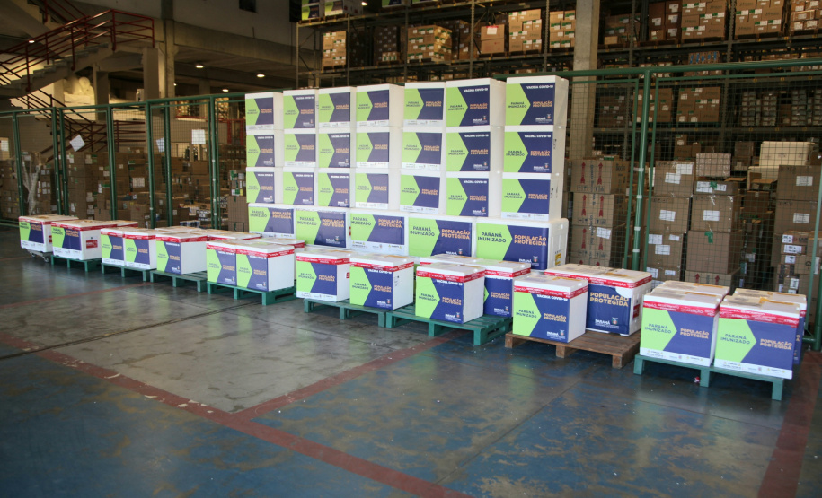 Com a chegada do quarto lote, Paraná começa a vacinar idosos. Foto: Ari Dias/AEN