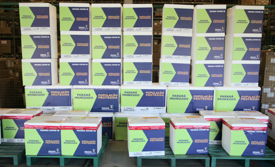 Com a chegada do quarto lote, Paraná começa a vacinar idosos. Foto: Ari Dias/AEN
