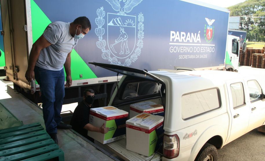 Com a chegada do quarto lote, Paraná começa a vacinar idosos. Foto: Ari Dias/AEN