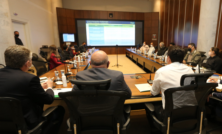Ferroeste O governador Carlos Massa Ratinho Junior participa nesta segunda-feira (8), de reuniao sobre o projeto da Nova Ferroeste. Curitiba, 08/02/2021. Foto: Geraldo Bubniak/AEN