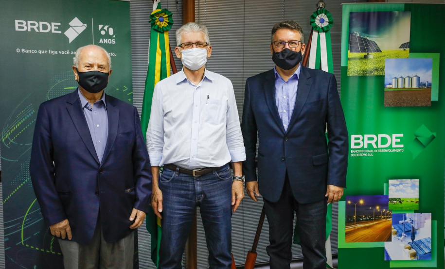 Na tarde desta segunda-feira (08), o Banco Regional de Desenvolvimento do Extremo Sul (BRDE) promoveu a final do programa BRDE LABS, programa desenvolvido em parceria com a Hotmilk, Ecossistema de Inovação da Pontifícia Universidade Católica do Paraná (PUCPR). As dez startups finalistas apresentaram seus projetos no evento online aconteceu por meio do canal oficial do BRDE no Youtube. - Curitiba, 09/02/2021  -  Foto: Rodolfo Buhrer