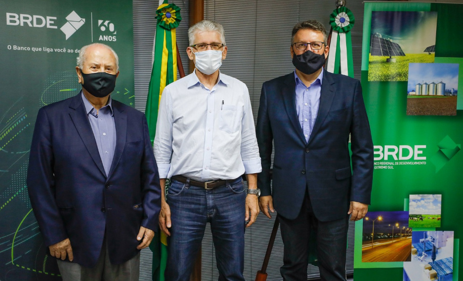 Na tarde desta segunda-feira (08), o Banco Regional de Desenvolvimento do Extremo Sul (BRDE) promoveu a final do programa BRDE LABS, programa desenvolvido em parceria com a Hotmilk, Ecossistema de Inovação da Pontifícia Universidade Católica do Paraná (PUCPR). As dez startups finalistas apresentaram seus projetos no evento online aconteceu por meio do canal oficial do BRDE no Youtube. - Curitiba, 09/02/2021  -  Foto: Rodolfo Buhrer