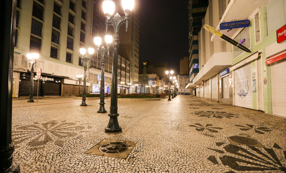 Governo prorroga toque de recolher até 28 de fevereiro. Foto: Geraldo Bubniak/AEN