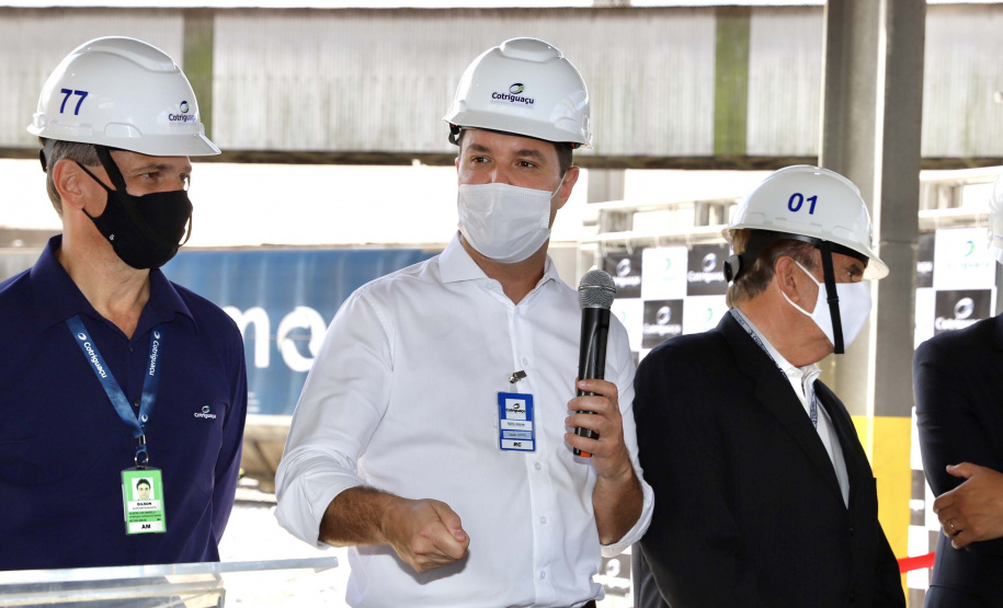 A Cotriguaçu, um dos onze terminais que integram o Corredor de Exportação Leste do Porto de Paranaguá, inaugurou nesta quarta-feira (10) um novo desvio ferroviário. O investimento privado na remodelação, de R$ 8 milhões, vai ao encontro do Plano Estadual Ferroviário e dos projetos da Portos do Paraná para ampliação da capacidade e participação do modal no transporte de carga.