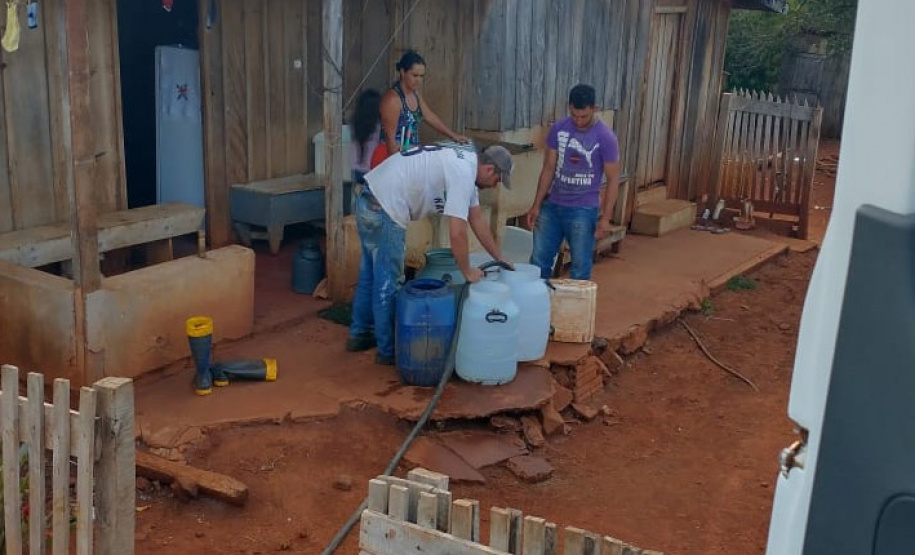 Seis municípios que decretaram situação de emergência no final de 2020 em decorrência da estiagem estão recebendo auxílio para o atendimento à população mais afetada. - Foto: Divulgação Defesa Civil do Paraná