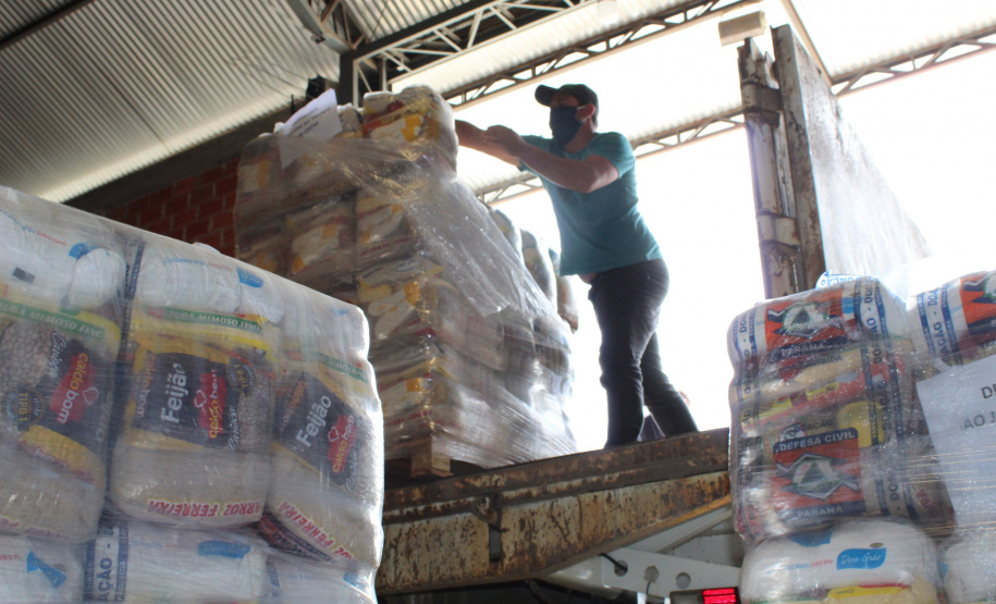 Seis municípios que decretaram situação de emergência no final de 2020 em decorrência da estiagem estão recebendo auxílio para o atendimento à população mais afetada.  -  Foto: Divulgação Defesa Civil do Paraná