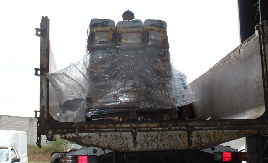 Seis municípios que decretaram situação de emergência no final de 2020 em decorrência da estiagem estão recebendo auxílio para o atendimento à população mais afetada.  -  Foto: Divulgação Defesa Civil do Paraná