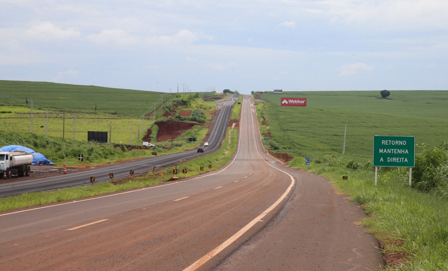 Entrega da primeira parte da duplicação da PR-323 entre Doutor Camargo e Paiçandu, na região Noroeste. O investimento por parte do Governo do Estado em toda a obra é de R$ 78,7 milhões. 11/02/2021 - Foto: Geraldo Bubniak/AEN