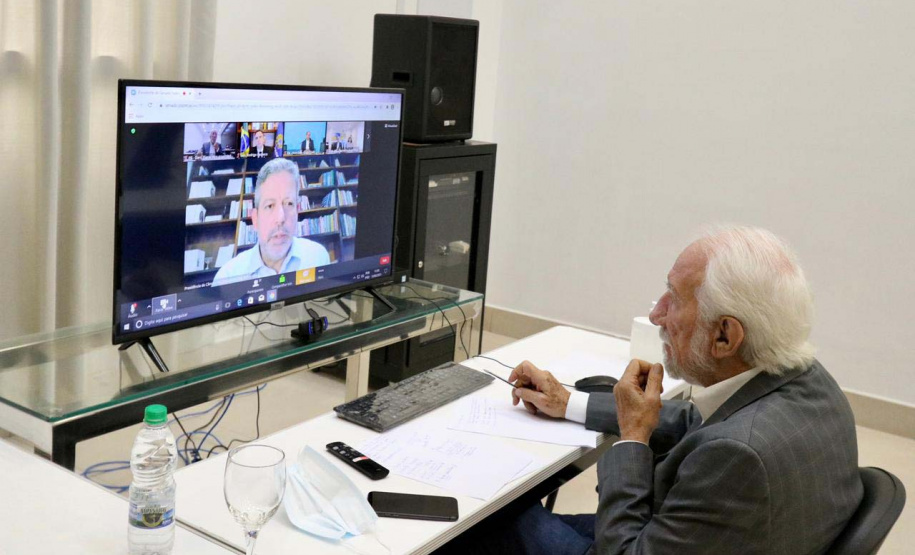 O vice-governador Darci Piana participou nesta sexta-feira (12) do encontro virtual do Fórum Nacional dos Governadores com os presidentes do Senado, Rodrigo Pacheco, e da Câmara, Arthur Lira. Foi a primeira reunião de trabalho com os novos mandatários do Legislativo nacional. Piana representou o governador Carlos Massa Ratinho Junior no evento.Foto: Camila Tonett