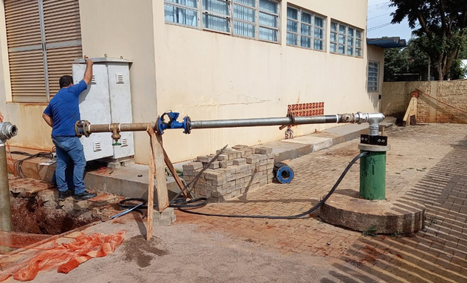 A Sanepar interligou, na semana passada, um novo poço ao sistema de abastecimento de água em Palotina, que suspende em definitivo, a partir de hoje (15), o rodízio na cidade.  -  Fato: Divulgação Sanepar