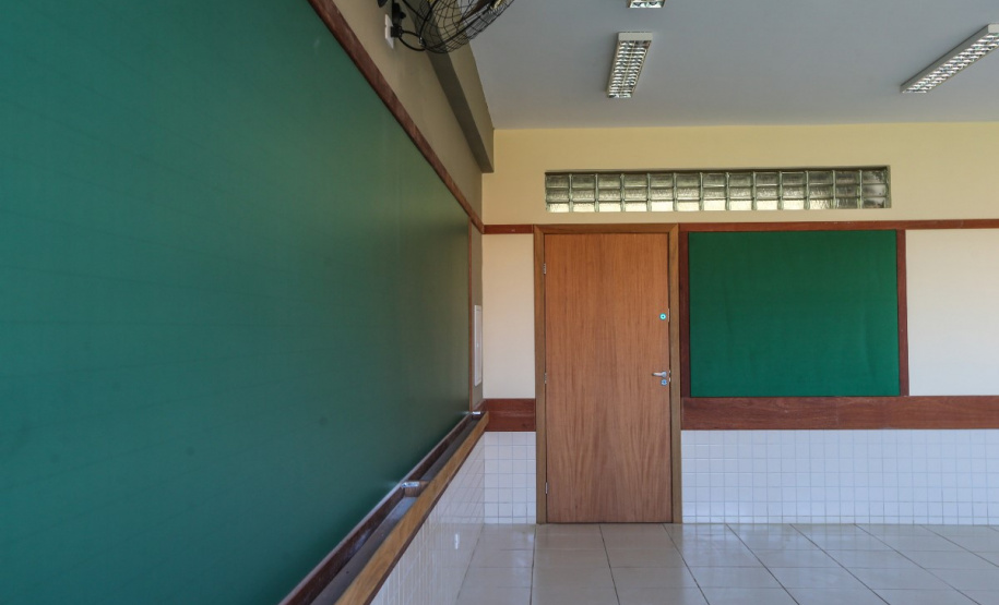 Obras do Colégio Estadual Ribeirão Grande no Jardim Paulista em Campina Grande do Sul. 30/09/2019  -  Foto: Geraldo Bubniak/AEN