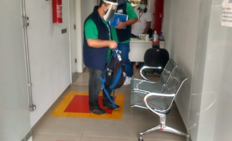 Trabalho tem como objetivo verificar cumprimento de plano de vacinação e o recebimento das doses pelas prefeituras, em complemento ao recebimento de denúncias de fura-filas
Foto: CGE