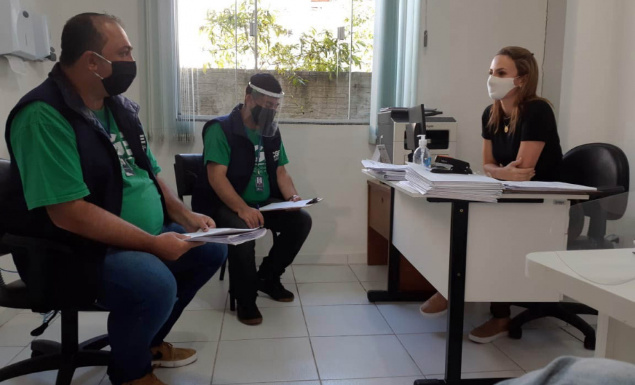 Trabalho tem como objetivo verificar cumprimento de plano de vacinação e o recebimento das doses pelas prefeituras, em complemento ao recebimento de denúncias de fura-filas
Foto: CGE