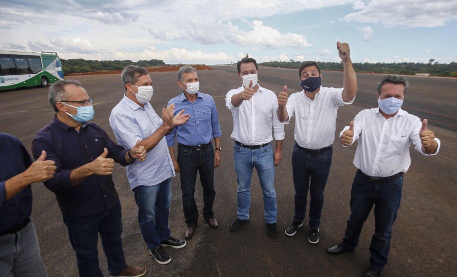 Governador Carlos Massa Ratinho Junior durante uma visita as obras do Aeroporto Internacional de Foz do Iguaçu.
